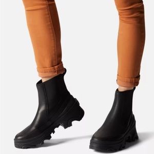Sorel Brex Waterproof Chelsea boot 7.5 - like new condition!